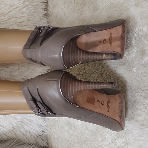 COACH BOOTIES - Picture 5 of 12